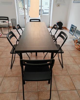 Tavolo in legno  2 m. x 60 cm. con 6 sedie