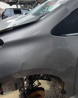 TOYOTA YARIS 2015 - PARAFANGO SINISTRO