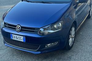 W Polo