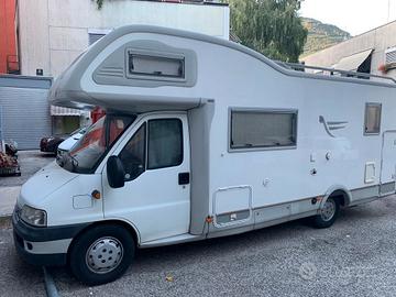 Camper Arca mansardato