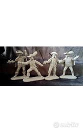 SOLDATINI WARHANSA I 4 MOSCHETTIERI. PLASTICA