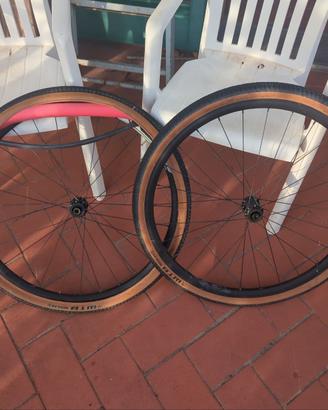 Coppia ruote cerchi gravel