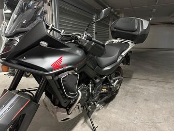 🔥 HONDA XL750 TRANSALP 2023 - COME NUOVA!