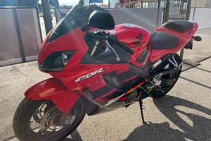 Honda cbr 600 f sport