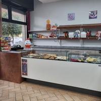 Arredo panetteria/NEGOZIO ALIMENTARI