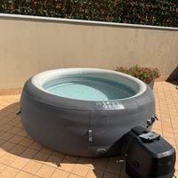 Piscina idromassaggio