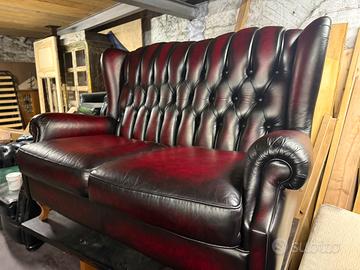 Divano chesterfield