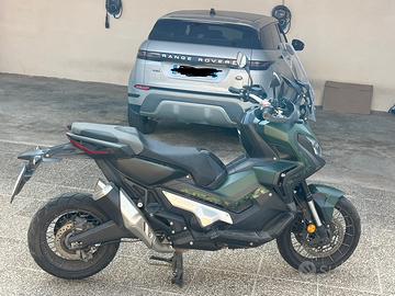 Verde militare con qualche graffio