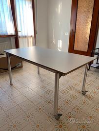 Tavolo da pranzo