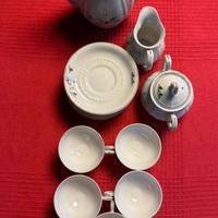 Servizio da tè vintage con decorazioni orientali