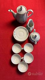 Servizio da tè vintage con decorazioni orientali