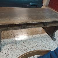 Scrivania dell'ottocento