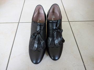 Francesine di colore nero 