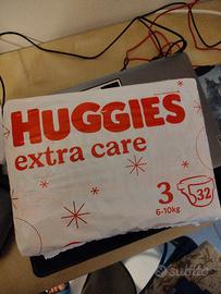 pannolini Huggies extra care tg. 3 n. 32 nuovi 