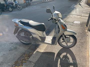 Sh 125