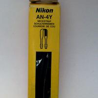 Nikon tracolla mod an-4y