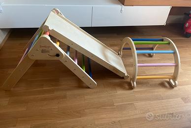 Palestra d’arrampicata in legno per bambini