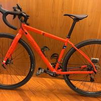 Salsa Journeyman Claris 700_Gravel
