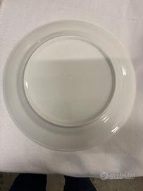 Piatti piani bianchi