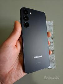 Samsung S23 Plus con 512gb di memoria 