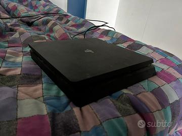 PLAY STATION 4