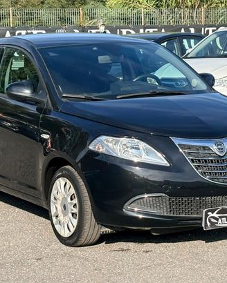 Lancia Ypsilon 1.2 69 CV 5 porte GPL Ecochic Plati