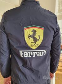 Giacca a vento Ferrari, nuova, L, da 275 a 75 euro