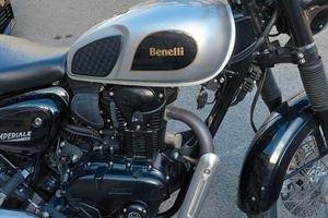 Benelli Imperiale 400 anno 2020