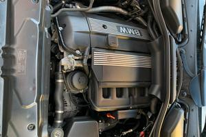 BMW 525i – 2004 – Attiva