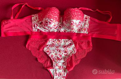 Lingerie 2 pezzi coppa 3B taglia 44/46 Avon