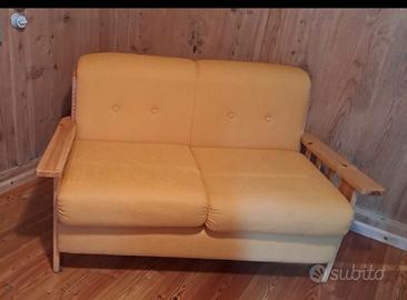 divanetto in legno