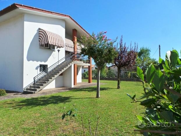 Casa indipendente con 2 camere matrimoniali