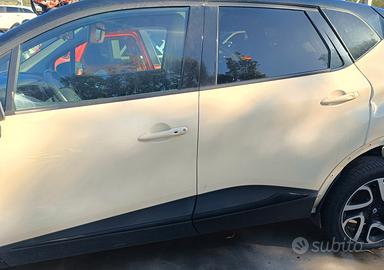 Portiera sportello SX Renault Captur 2015