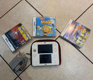 Nintendo 2Ds piu tre giochi