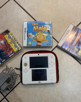 Nintendo 2Ds piu tre giochi