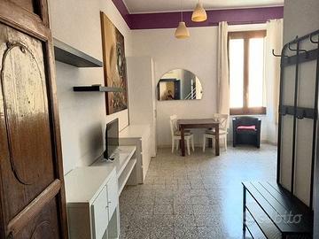 Cagliari centro adiacente v.Roma e Largo Carlo Fel