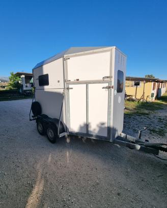 Trailer trasporto cavalli