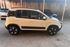 FIAT Panda 1.0 FireFly S&S Hybrid City Life cross