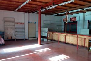 Locale commerciale in zona ad alto traffico