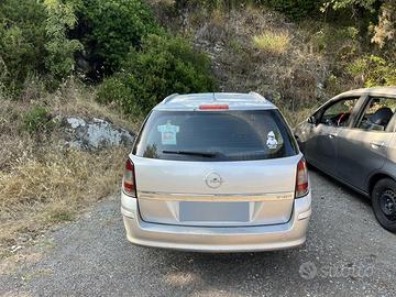 Opel astra H