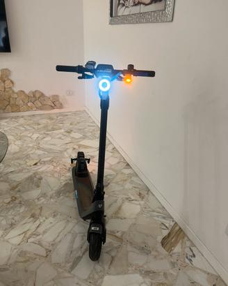 Monopattino eletrico niu kqi2 pro