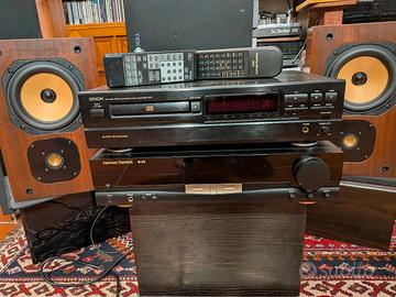 amplificatore lettore CD e diffusori.