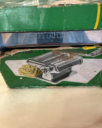 Macchina per fare la pasta titania