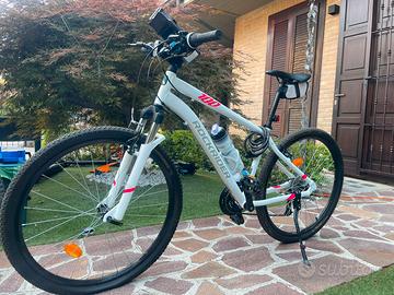 Rockrider 100 - Come NUOVA (Usata solo 3 volte)