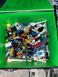 Lotto misto LEGO minifigures e serie varie