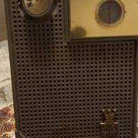 Dumont '7' radio