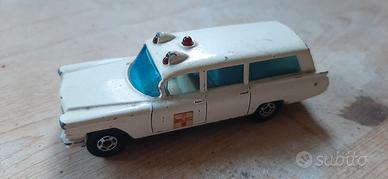 Modellino Matchbox Ambulanza vintage 