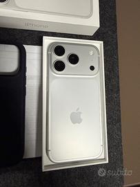 IPhone 17 Pro 512 Gb AGOSTO Più Cover Originali