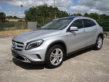 Mercedes- GLA 200d Automatic ''TETTO PANORAMICO''