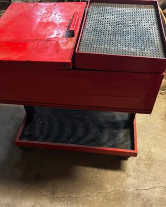 Robusto carrello porta attrezzi